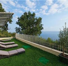 4 bedroom hilltop villa with pool near Jesenice, sleeps 8